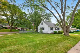1438 15th Ave NW, Rochester, MN 55901 - Photo 2
