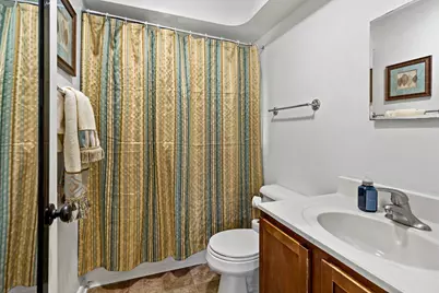 63 Iowa Avenue W, Saint Paul, MN 55117 - Photo 8
