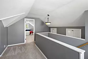 63 Iowa Ave W, Saint Paul, MN 55117 - Photo 24