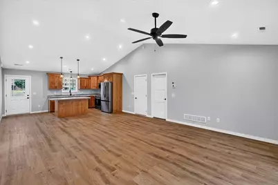 425 4th Avenue SE, Saint Joseph, MN 56374 - Photo 14