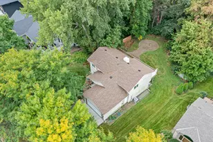 6933 Magda Dr, Maple Grove, MN 55369 - Photo 20