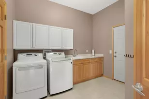 18519 Farmstead Cir, Eden Prairie, MN 55347 - Photo 24