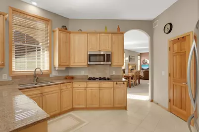 18519 Farmstead Circle, Eden Prairie, MN 55347 - Photo 14
