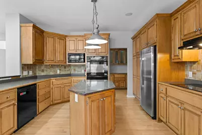 8915 Umbria Place N, Maple Grove, MN 55311 - Photo 4