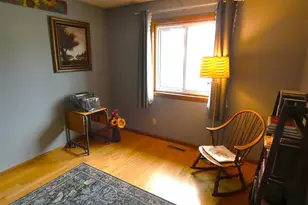 2456 Grenadier Ave N, Oakdale, MN 55128 - Photo 16