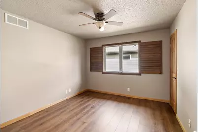 7161 Cahill Avenue, Inver Grove Heights, MN 55076 - Photo 14
