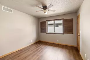 7161 Cahill Ave, Inver Grove Heights, MN 55076 - Photo 14