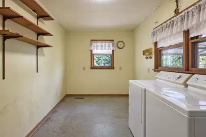 401 Park Street, Freeborn, MN 56032 - Photo 24