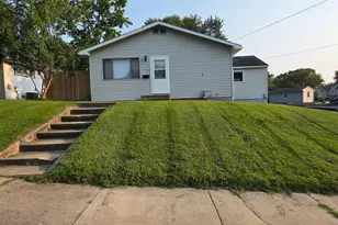 610 Sheridan St, Albert Lea, MN 56007 - Photo 2