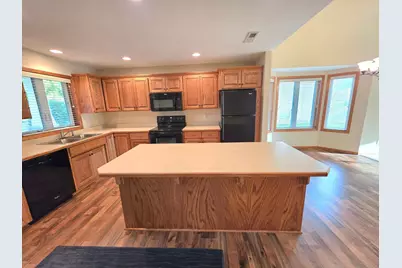 438 Cassandra Drive #41, New Richmond, WI 54017 - Photo 4