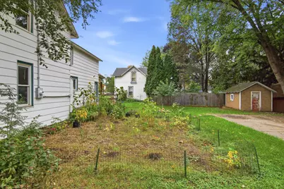465 W Spruce Street, Chippewa Falls, WI 54729 - Photo 30