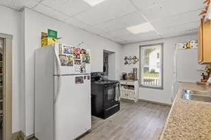 465 W Spruce St, Chippewa Falls, WI 54729 - Photo 10
