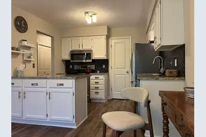 997 Heritage Court E, Vadnais Heights, MN 55127 - Photo 10