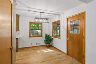4243 Douglas Dr N, Crystal, MN 55422 - Photo 10