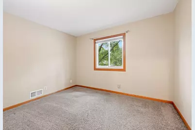 7476 Jeffery Lane S, Cottage Grove, MN 55016 - Photo 14