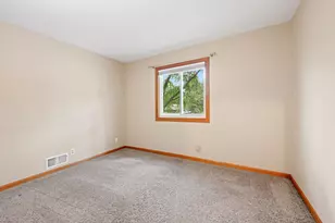 7476 Jeffery Ln S, Cottage Grove, MN 55016 - Photo 14