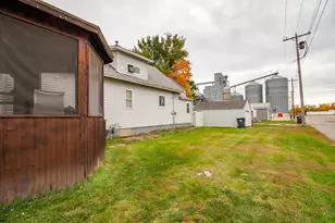 617 Nebraska Ave, Breckenridge, MN 56520 - Photo 42