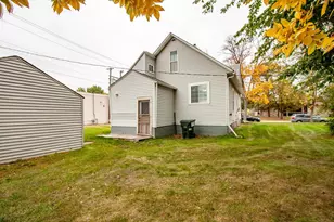 617 Nebraska Ave, Breckenridge, MN 56520 - Photo 4