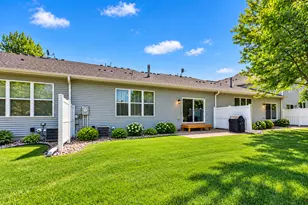 3896 Darling Dr, Woodbury, MN 55125 - Photo 28