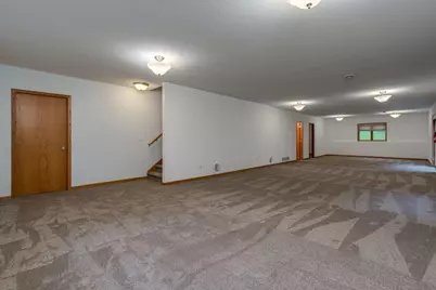 102 Loraine Drive, Lake Crystal, MN 56055 - Photo 32