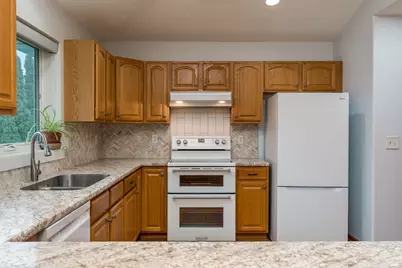102 Loraine Drive, Lake Crystal, MN 56055 - Photo 16