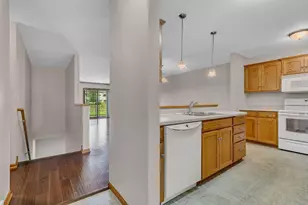 606 Graceview Dr, Saint Joseph, MN 56374 - Photo 16
