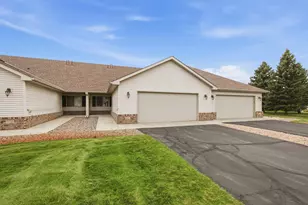 606 Graceview Dr, Saint Joseph, MN 56374 - Photo 2
