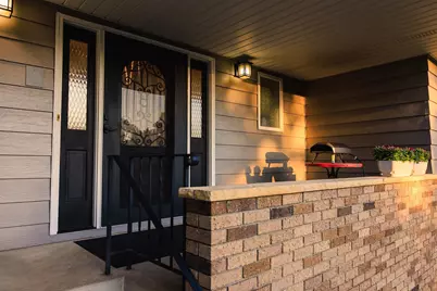 40 B Street, Saint Paul, MN 55106 - Photo 2