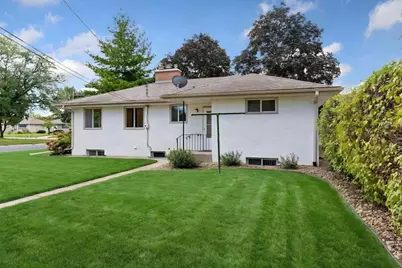 202 Ash Street W, South Saint Paul, MN 55075 - Photo 44