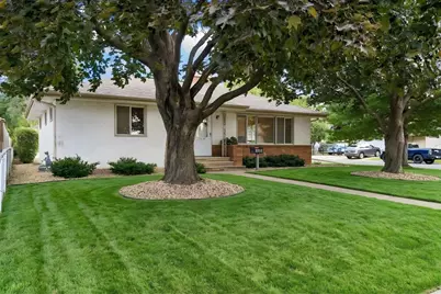 202 Ash Street W, South Saint Paul, MN 55075 - Photo 2