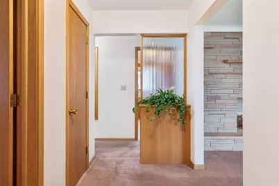 202 Ash Street W, South Saint Paul, MN 55075 - Photo 6