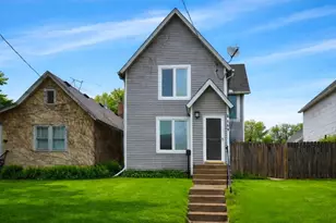 397 Burgess St, Saint Paul, MN 55117 - Photo 1