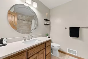 4760 Larson Rd, Shoreview, MN 55126 - Photo 34