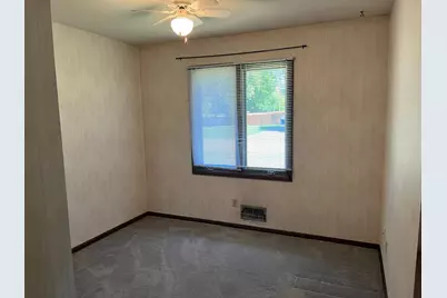 4459 Urbandale Court N, Plymouth, MN 55446 - Photo 18