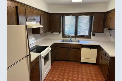 4459 Urbandale Court N, Plymouth, MN 55446 - Photo 6