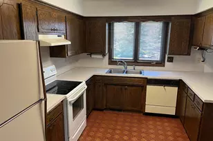 4459 Urbandale Ct N, Plymouth, MN 55446 - Photo 6