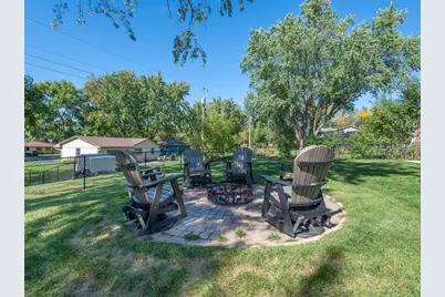 13008 Lakeview Drive Drive, Burnsville, MN 55337 - Photo 30