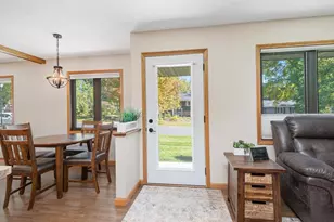 13008 Lakeview Dr Dr, Burnsville, MN 55337 - Photo 8
