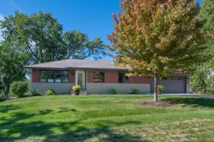13008 Lakeview Dr Dr, Burnsville, MN 55337 - Photo 2