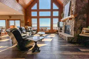 41 W Rosebush Ln, Grand Marais, MN 55604 - Photo 8