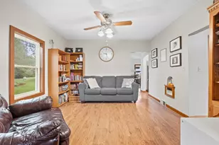858 Bradley Dr, Hudson, WI 54016 - Photo 4