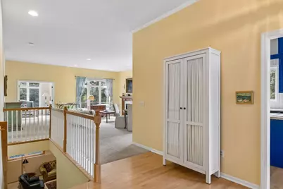 10381 Lancaster Cove, Woodbury, MN 55129 - Photo 2