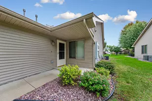 153 S Elm St, Belle Plaine, MN 56011 - Photo 2