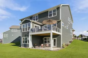 10229 Queensland Ln N, Maple Grove, MN 55311 - Photo 96