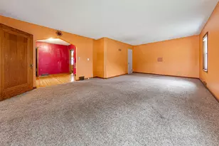 613 S Broadway St, New Ulm, MN 56073 - Photo 6