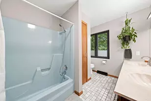 138 Chaparral Dr, Apple Valley, MN 55124 - Photo 20
