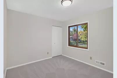 9829 105th Avenue N, Maple Grove, MN 55369 - Photo 18