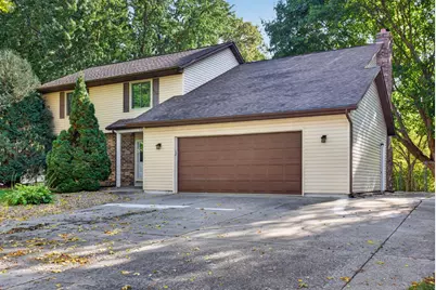 9829 105th Avenue N, Maple Grove, MN 55369 - Photo 32