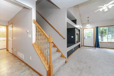 8334 Delaney Drive, Inver Grove Heights, MN 55076 - Photo 14