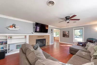 31 Lake Avenue E, Minnesota Lake, MN 56068 - Photo 4